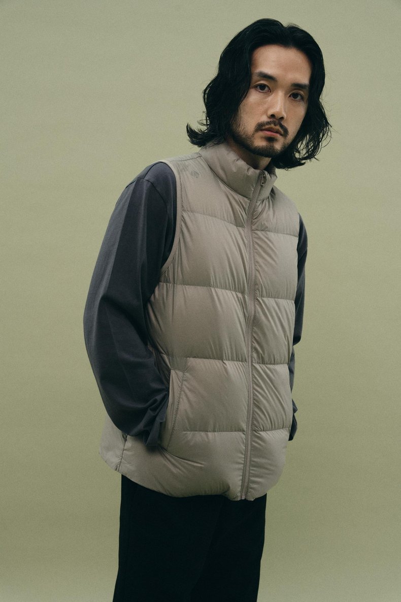 도스 덕다운 경량 패딩 조끼 공용