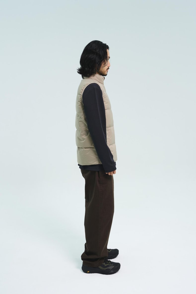 도스 덕다운 경량 패딩 조끼 공용