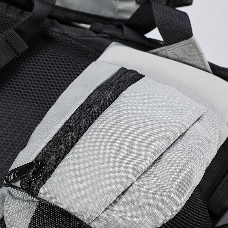 마치 경량 트레킹 백팩 30L