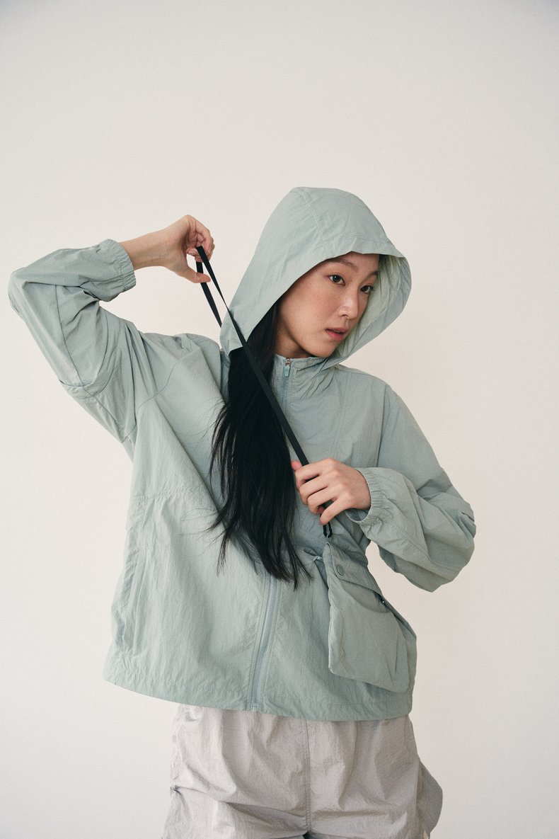 사코슈백 바람막이 자켓 여성