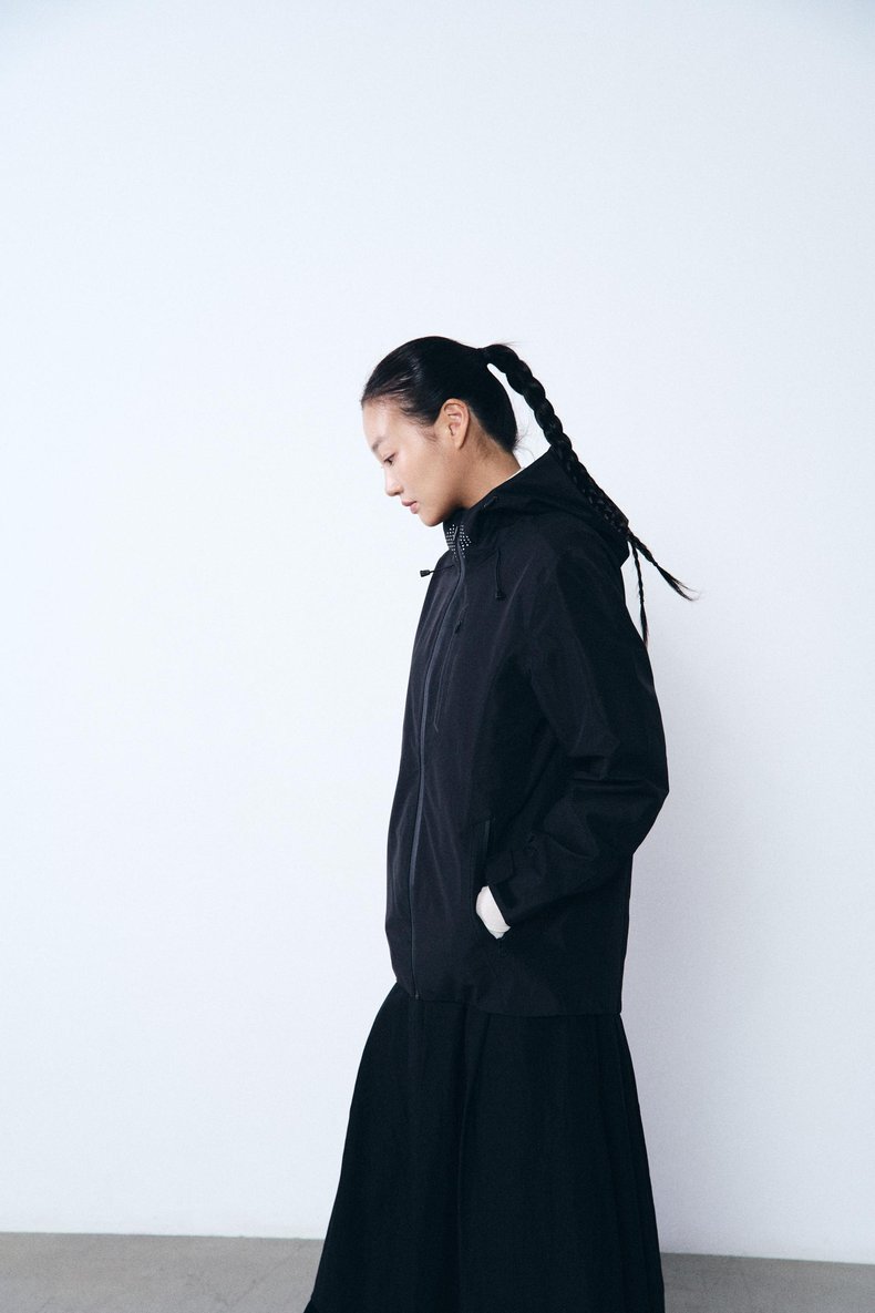 Alpha Hard Shell Jacket (Women's)