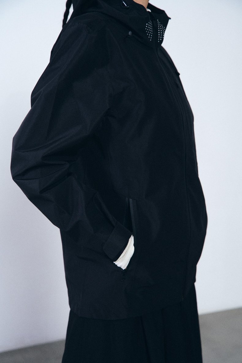 Alpha Hard Shell Jacket (Women's)